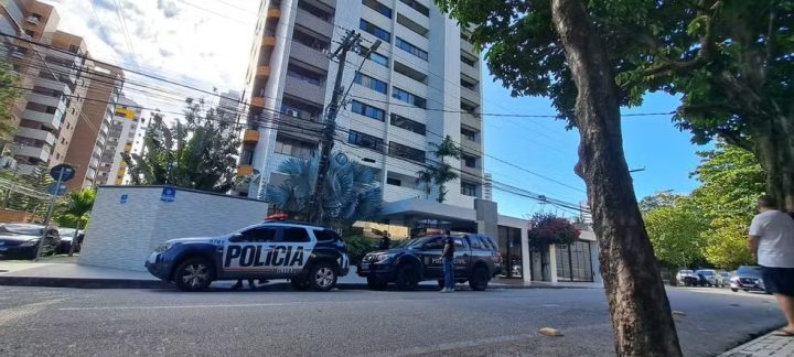 Criança de 10 anos morre ao cair do quarto andar de prédio em Fortaleza