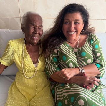 Regina Casé participa de aniversário especial em Salvador: ‘Vim do Rio só pra celebrar’