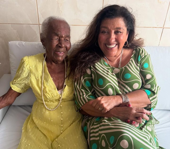 Regina Casé participa de aniversário especial em Salvador: ‘Vim do Rio só pra celebrar’