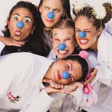 Hospitais baianos recebem projeto de risoterapia e literatura infantil; conheça
