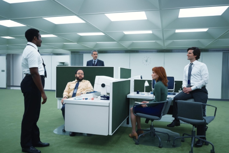 Emmy 2025: veja onde assistir às séries indicadas à premiação
