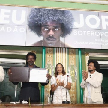 Seu Jorge recebe Título de Cidadão Soteropolitano na Câmara de Salvador