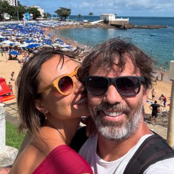 Marcelo Faria abre álbum de fotos ao lado da namorada em Salvador