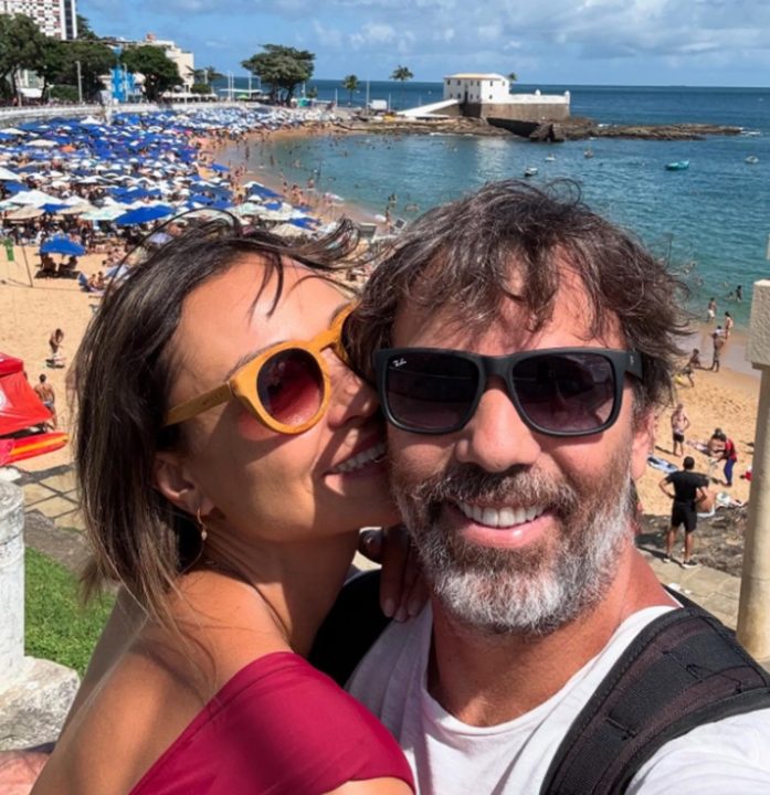 Marcelo Faria abre álbum de fotos ao lado da namorada em Salvador