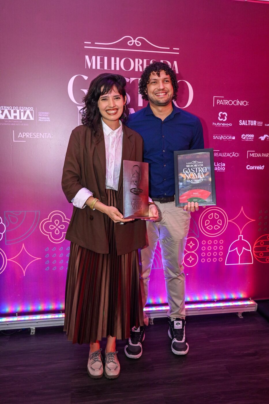 Elvira Mitsue e Deivid Carneiro