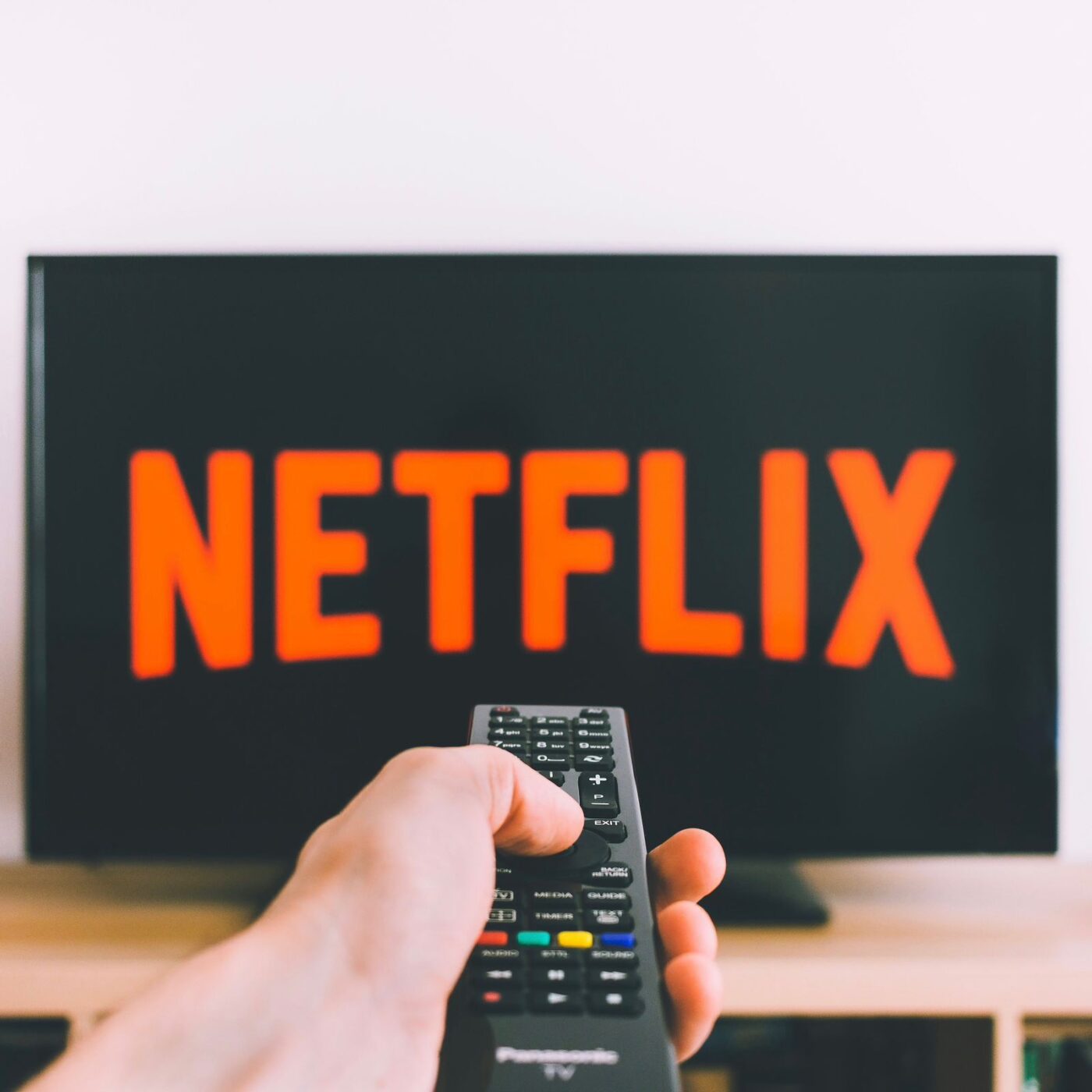 Justiça mantém multa milionária do Procon contra a Netflix por bloqueio de compartilhamento de senhas