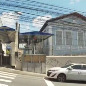Escola vizinha a delegacia em Salvador é arrombada três vezes em 72 horas