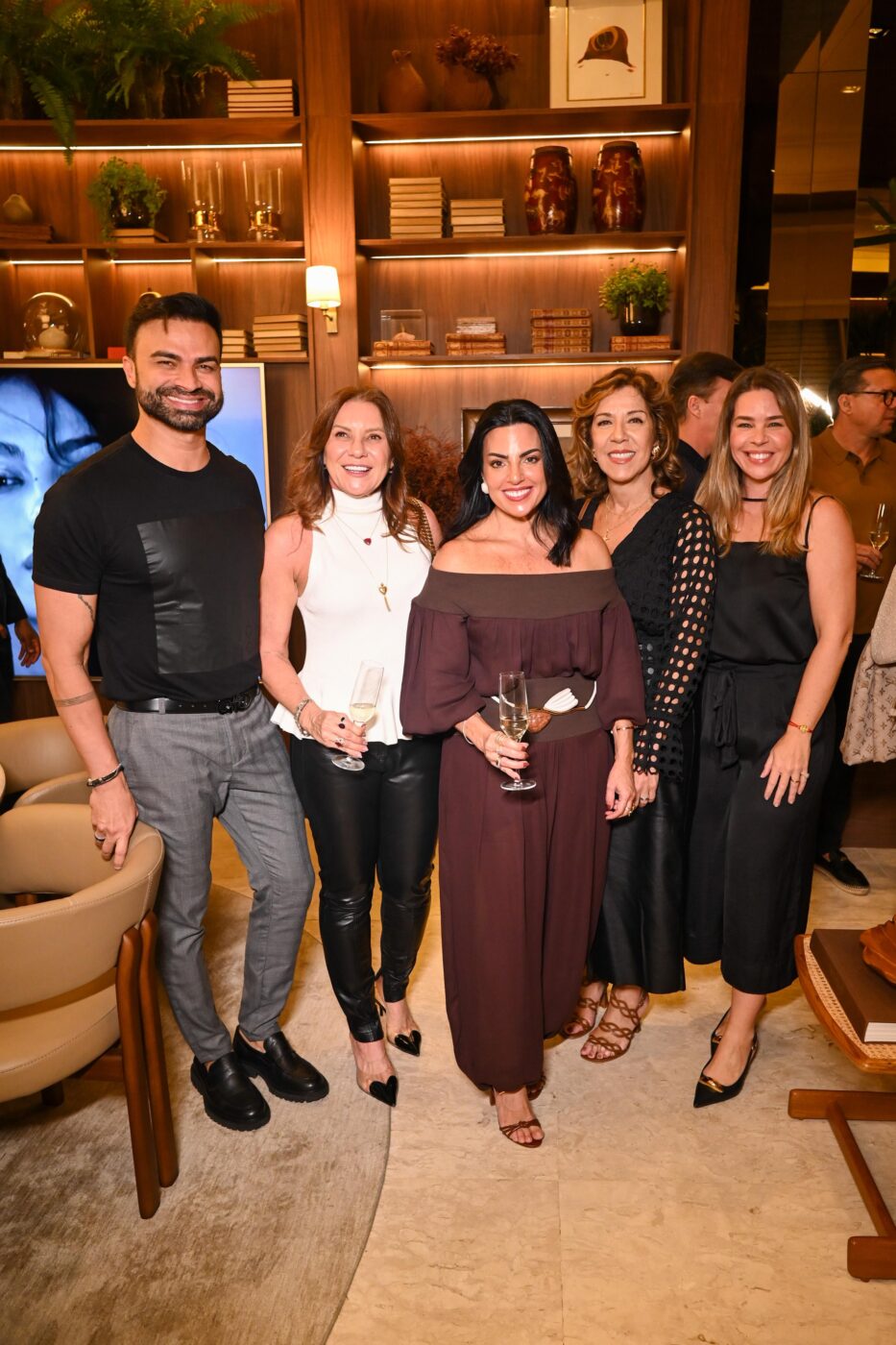 Flávio Moura, Adélia Estevez, Daniela Lopes, Cecília Cavargere e Fabiane Lessa