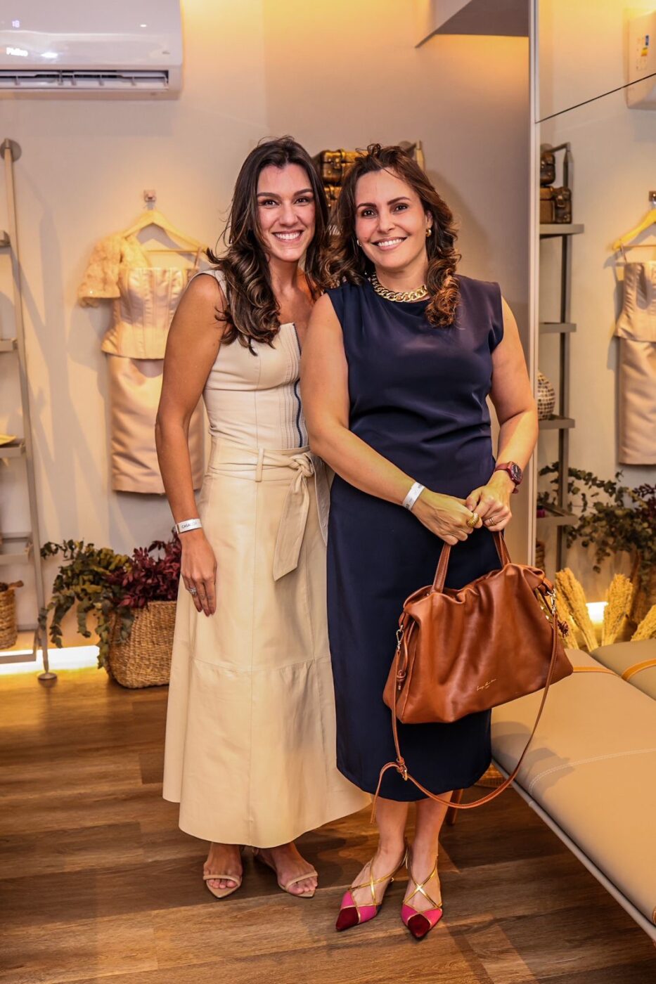 Mariana e Larissa Castro