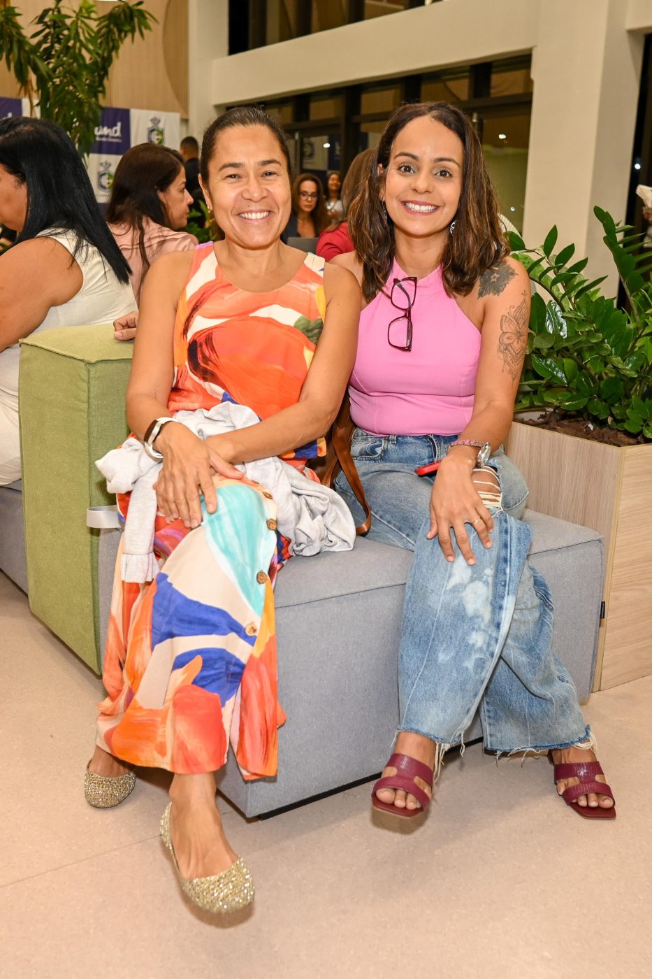 Carla Sá e Maíra Guimarães
