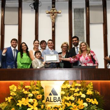 CEO da vinícola UVVA, Fabiano Borré recebe título de Cidadão Baiano na AL-BA