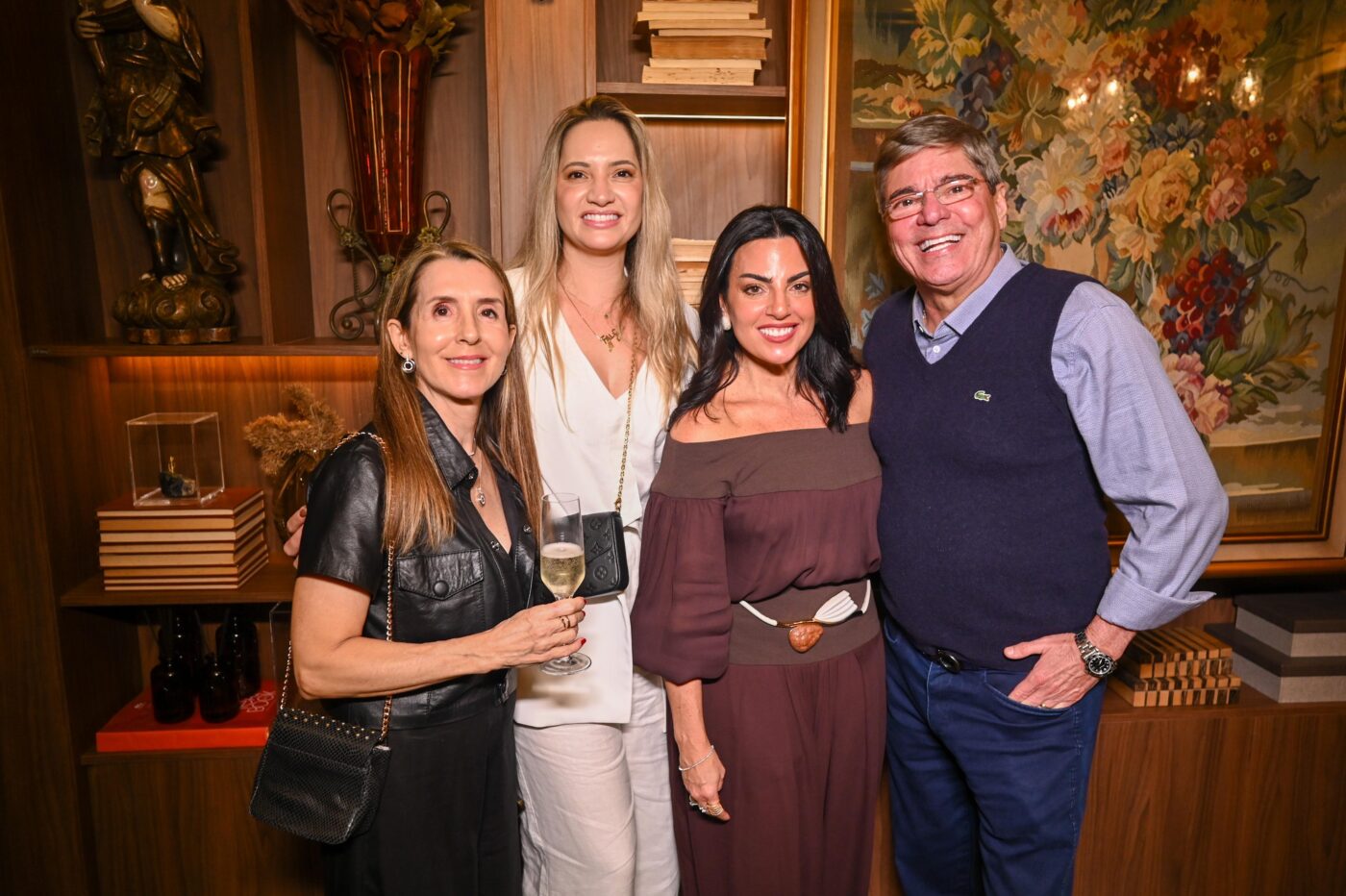 Maria Gomez, Maione Falcão, Daniela Lopes e Carlos Falcão