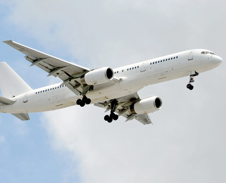 Avião branco que pousou em Porto Alegre transportava diplomatas americanos, diz PF