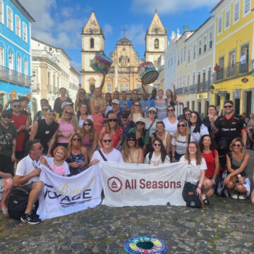 Agentes de viagens argentinos se encantam ao visitar atrativos de destinos baianos