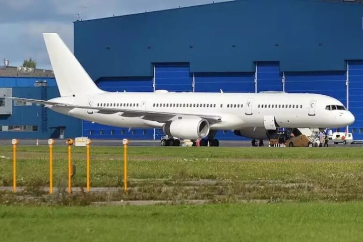 Sem identificação, avião da Força Aérea dos EUA faz escala em Porto Alegre e Guarulhos