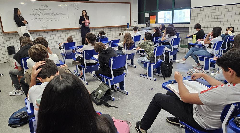Escola em Salvador cria canal anônimo para combater bullying entre alunos