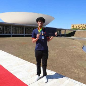 Estudante baiano assume vaga de jovem senador e apresenta projeto ligado ao meio ambiente