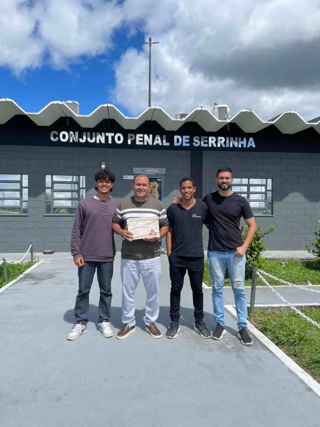 Estudantes criam cimento sustentável e ajudam na ressocialização de internos em conjunto penal na Bahia