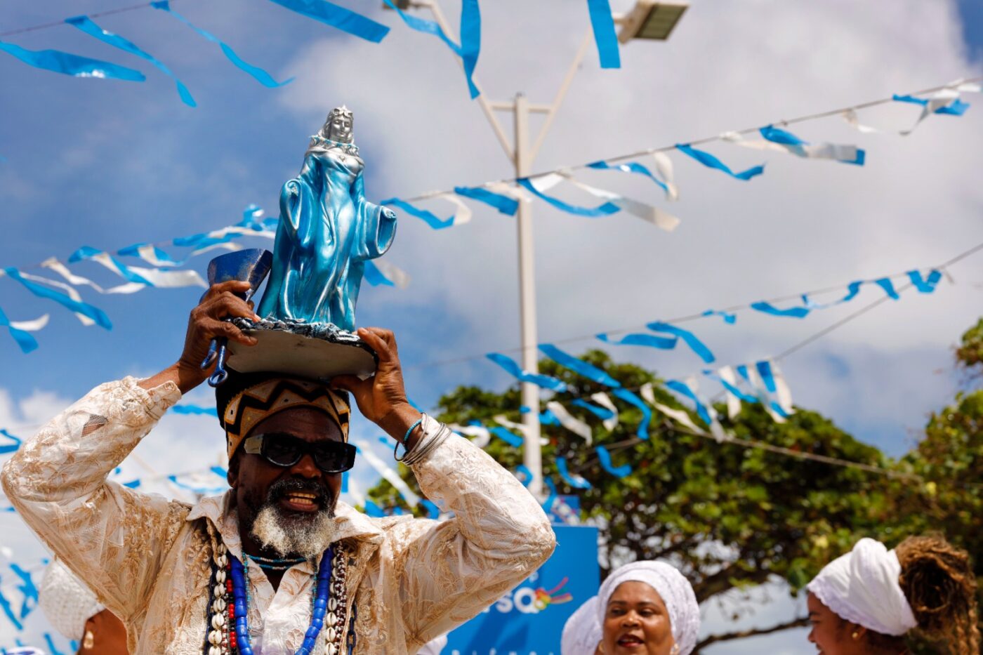 Festa de Iemanjá fora de época encanta profissionais do turismo em Salvador