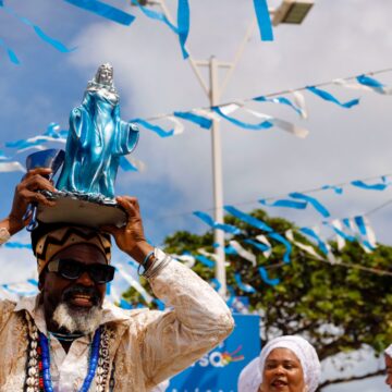 Festa de Iemanjá fora de época encanta profissionais do turismo em Salvador