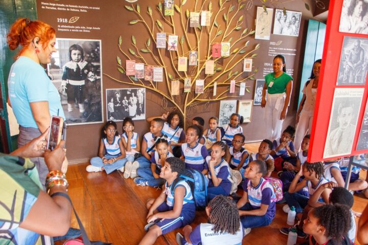 Projeto literário da Fundação Casa de Jorge Amado tem programação gratuita às quartas