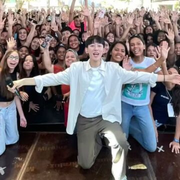 Cantor coreano Junho Chu retorna a Salvador para cantar na Festa de Santa Dulce dos Pobres