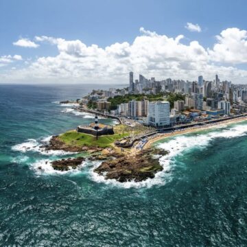Estudo revela: morar perto do mar pode aumentar a expectativa de vida