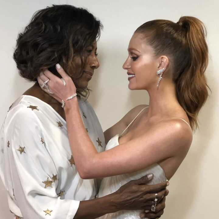 Marina Ruy Barbosa presta homenagem a Glória Maria no dia em que jornalista completaria 76 anos