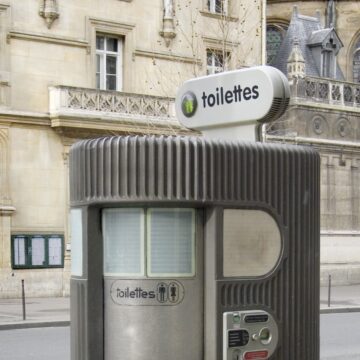 Paris e a longa guerra contra o ‘pipi sauvage’