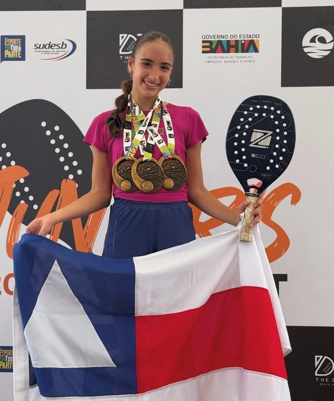 Baiana de apenas 12 anos será a primeira a disputar Pan-Americano de Beach Tennis