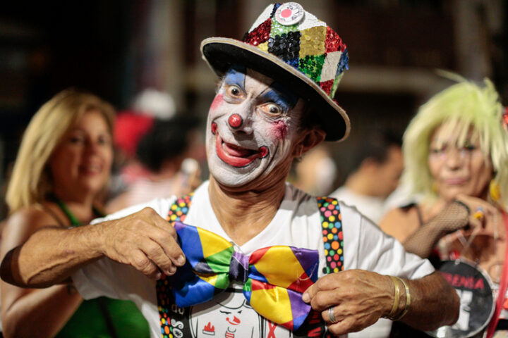 Audiência pública em Salvador discute criação do Dia Municipal do Desfile dos Palhaços do Rio Vermelho
