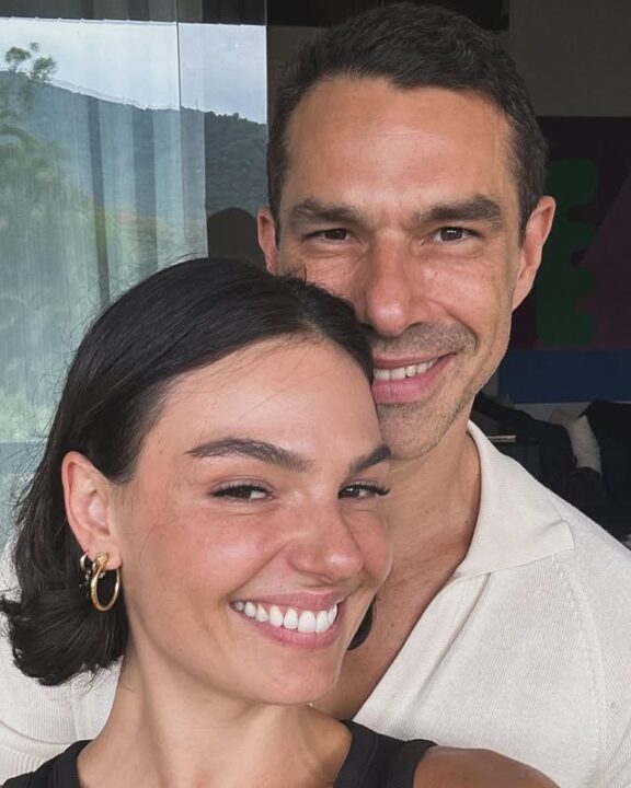 Marcus Buaiz fala sobre planos de aumentar a família com Isis Valverde: ‘Tudo pode acontecer’