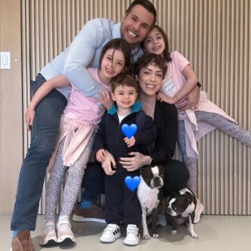 Fabiana Justus celebra primeiro dia de escola do filho caçula: “Muita emoção”