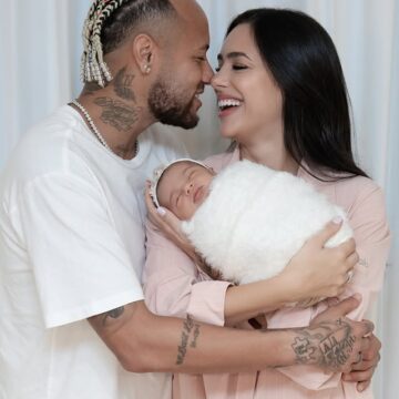 Bruna Biancardi e Neymar celebram primeiro mês da filha Mel