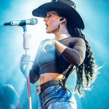 Ana Castela cantará o hino nacional em partida da NFL em São Paulo