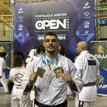 Lutador baiano de jiu-jitsu assume liderança nacional após vencer torneio em Fortaleza