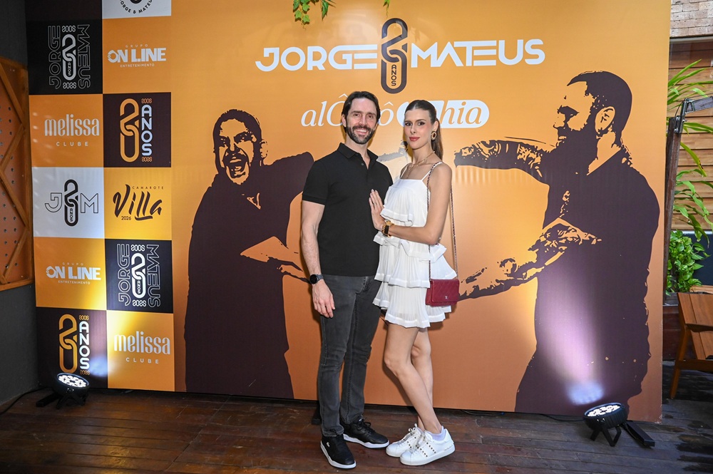 Tiago e Laís Amoedo