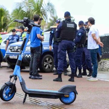 Salvador reforça ações de segurança viária no uso de patinetes elétricos
