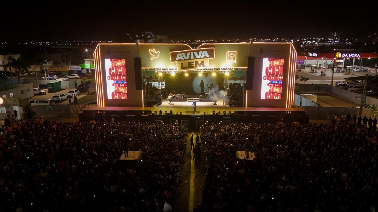 Primeira noite de festival gospel reúne 10 mil pessoas em Luís Eduardo Magalhães