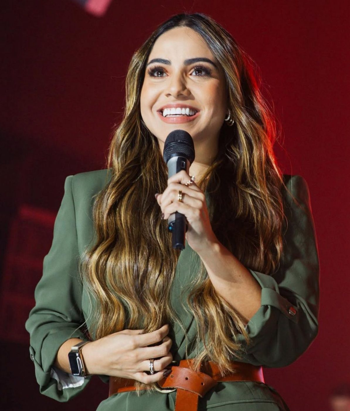 Conheça a única cantora gospel entre as dez mais ouvidas do Brasil