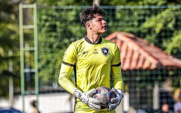 Filho de Eliza Samúdio, goleiro Bruninho é convocado para a Seleção Brasileira