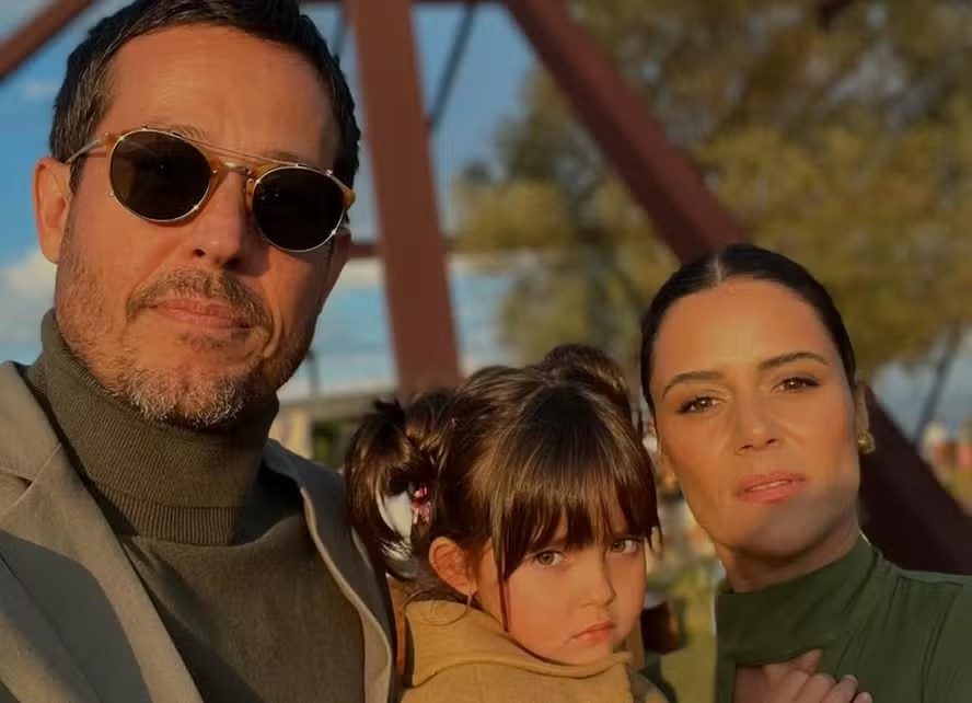 Lembra dele? Roger Gobeth encanta ao mostrar foto com a filha