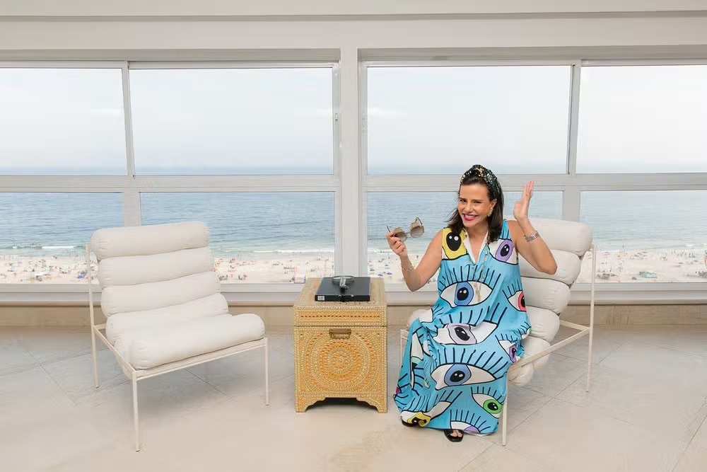 Narcisa Tamborindeguy bota para alugar apartamento em prédio de Gilberto Gil