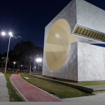 Monumentos de Salvador receberão iluminação especial em azul safira; saiba motivo