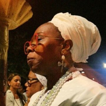 Noviça da Boa Morte passa mal após tentativa de retirá-la da igreja por medida protetiva