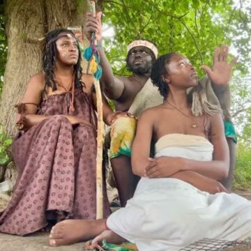 Mulher dada como desaparecida é encontrada vivendo em ‘tribo africana’: ‘Me deixem em paz’