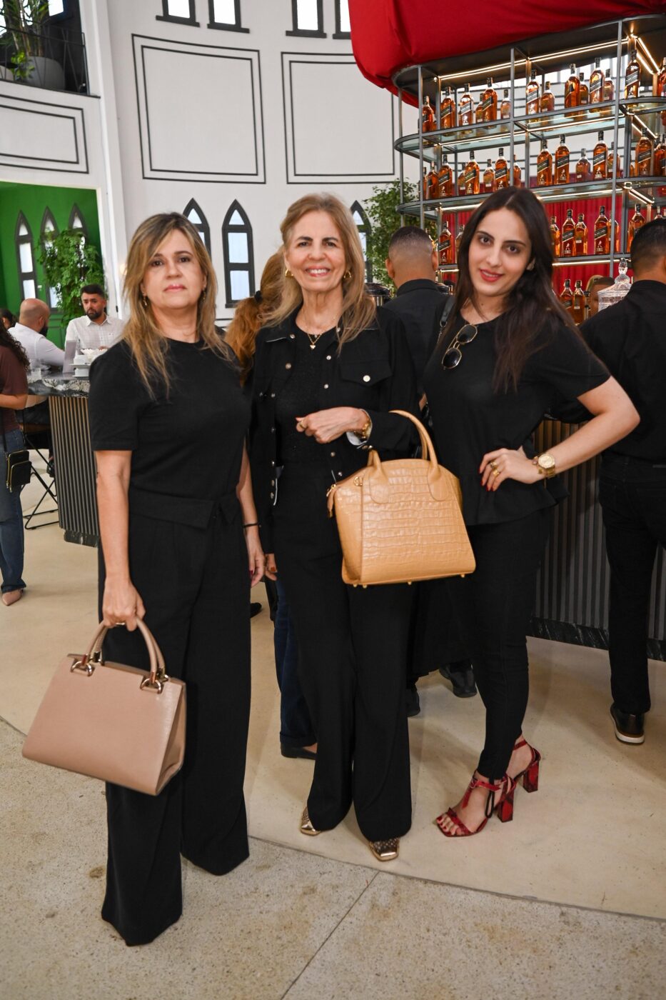 Giovanna Palomino, Simone Moyses e Natália Borges