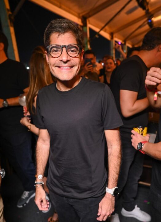ACM Neto participa de show de Jorge & Mateus em Salvador, elogia a dupla e revela sua música preferida