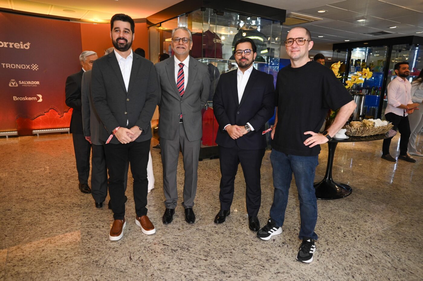 Pablo Souza,Isaac Edington, Marcelo Senna e Cleber Paradela