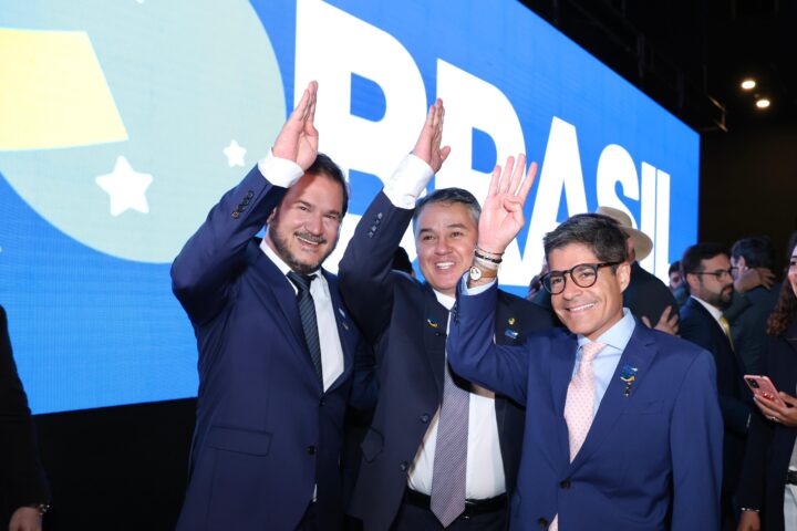 ACM Neto afirma que nova federação entre União Brasil e PP “nasce para ajudar a construir uma alternativa para o Brasil”